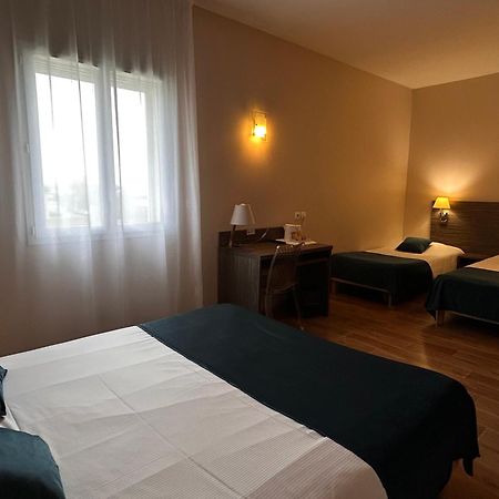 Hotel Caiman Pierrelatte Eksteriør billede